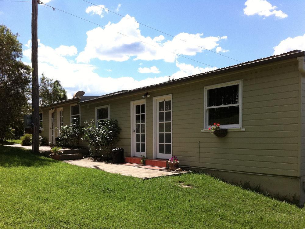 Sinclairs Country Retreat Motel Conjola Exterior photo