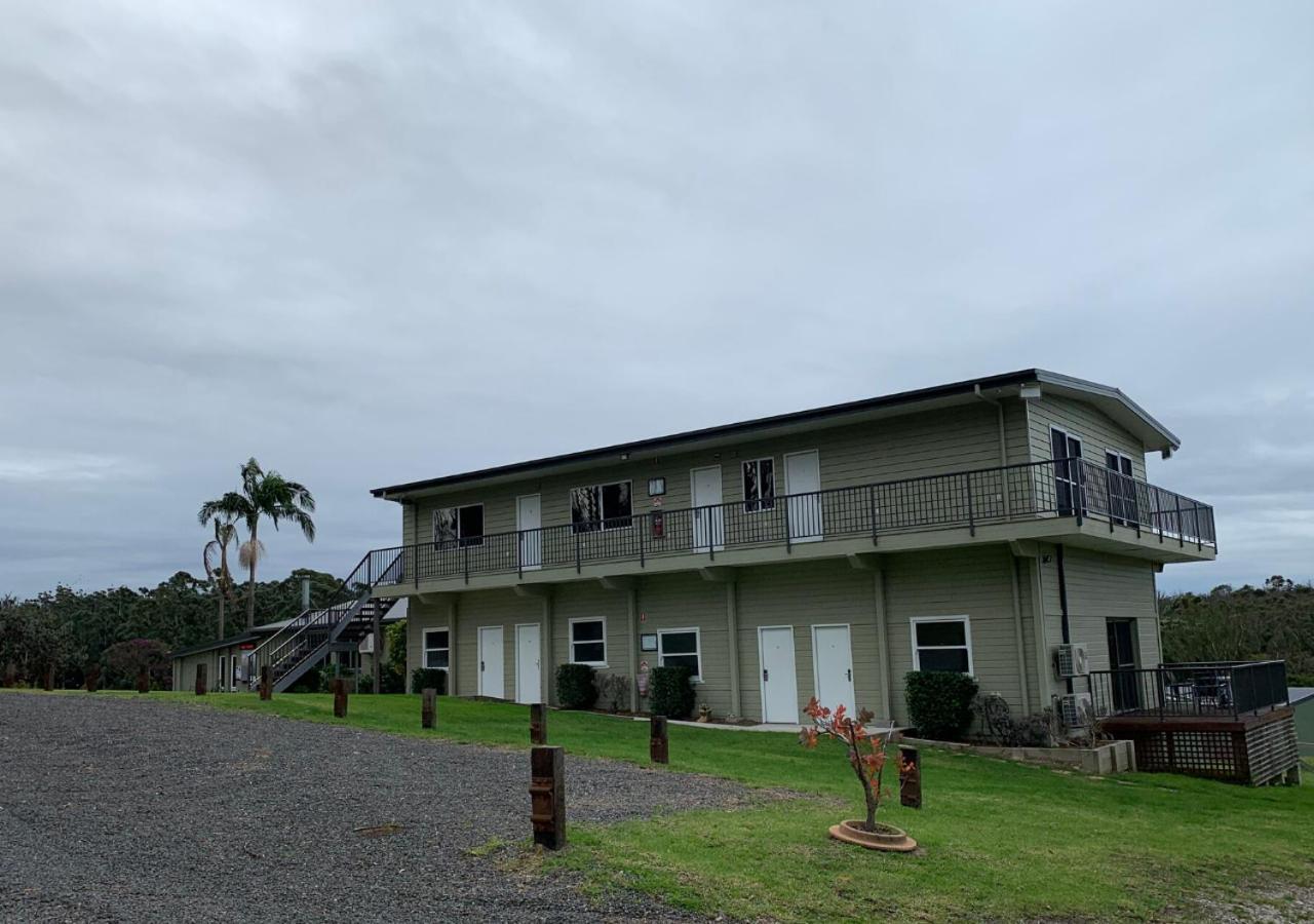 Sinclairs Country Retreat Motel Conjola Exterior photo